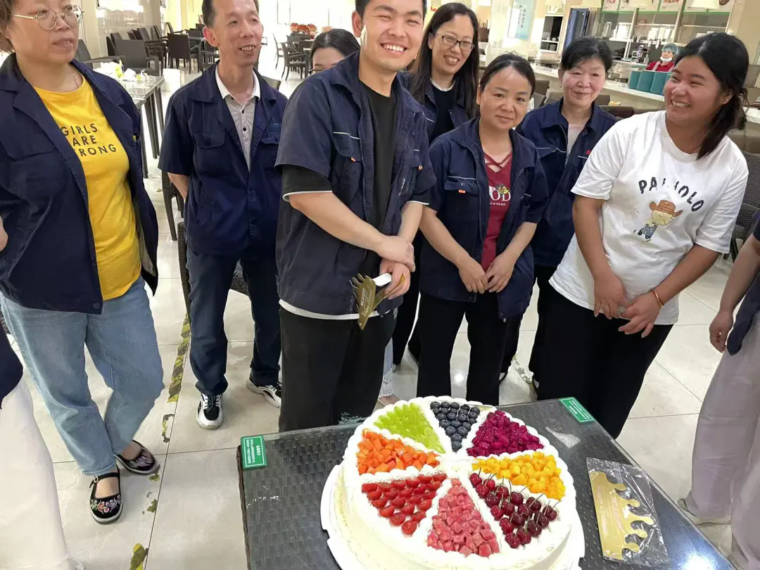 麥點(diǎn)彩印 5 月員工生日會(huì) | 粽情端午，“香” 遇美好時(shí)光